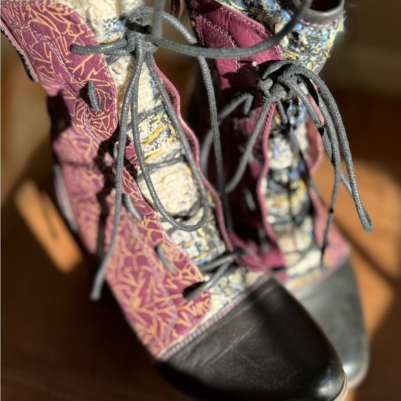 Laura Vita Purple & Black Patchwork Lace-Up Ankle Western Boots Size 38 (France) - Picture 7 of 7
